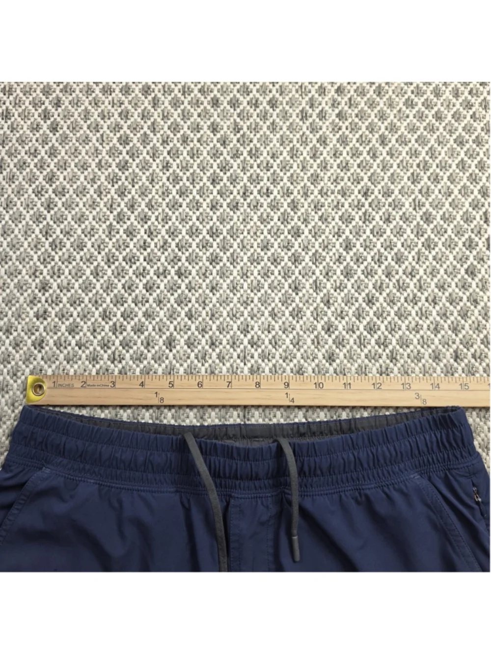 Rhone Men’s M Navy Blue Performance Athletic Shorts Drawstring Zip Pocket